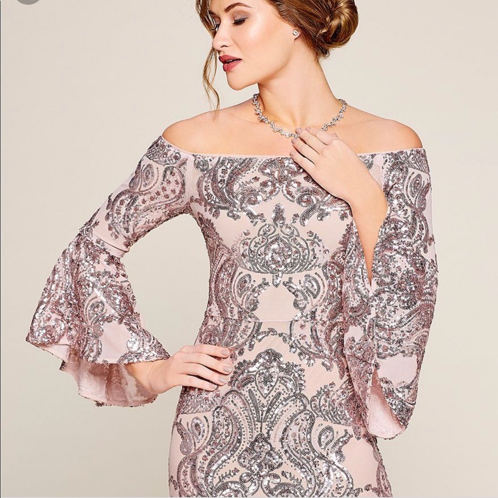 Off-the-Shoulder Sequined Cocktail Dress 💕